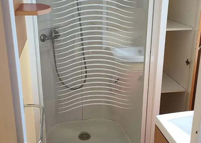 Mobil 4 Pers Camping